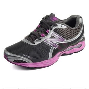 New Balance Fantom Fit Women’s Athletic Gray / Purple Running Shoes Sneakers